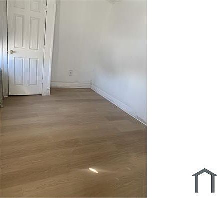 2nd image of 289 Clifton Ave Floor 2