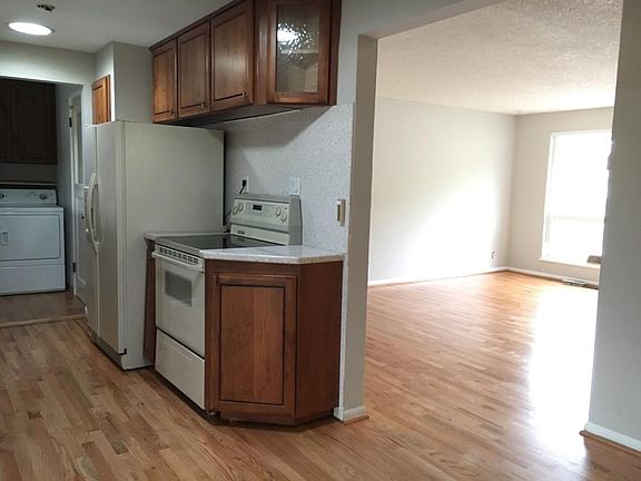 kitchen/living areas