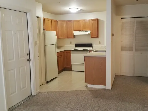 36 N Centre Ave #1, Leesport, PA 19533
