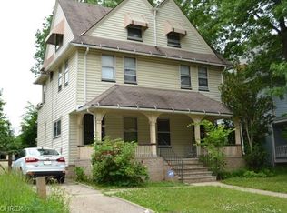 1826 Grasmere St, East Cleveland, OH 44112