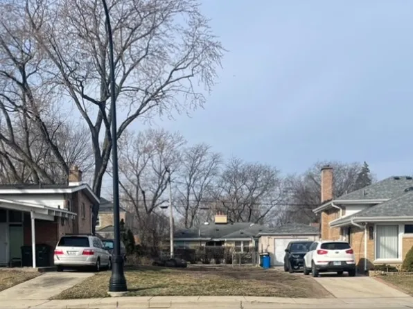 7124 N Crawford Ave, Lincolnwood, IL 60712