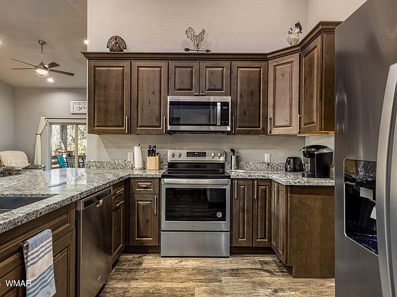 5th image of 2940 W Villa Loop