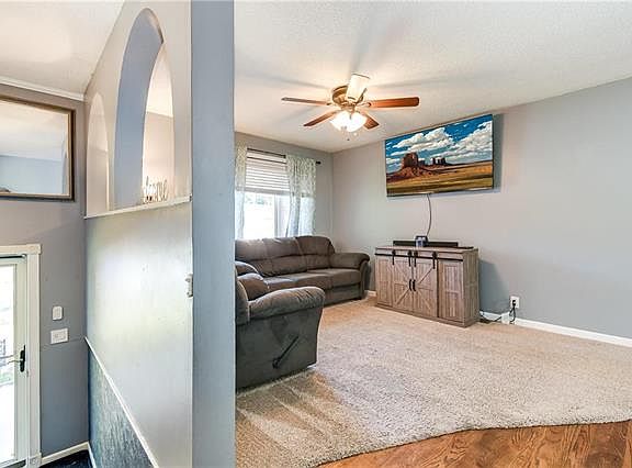 5th image of 18505 E Cheyenne Dr