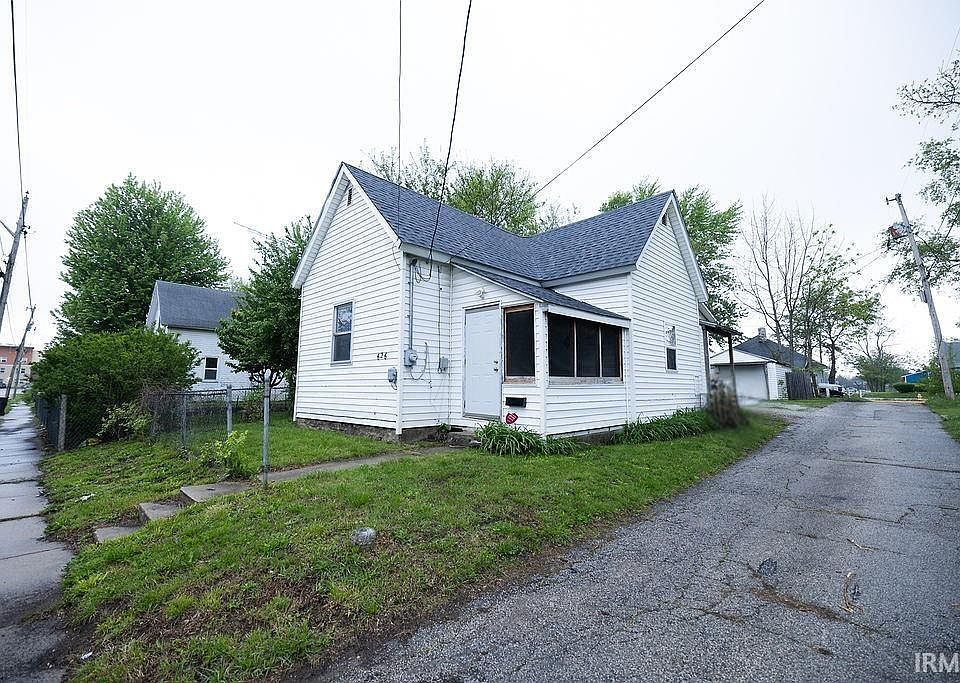 1st image of 626 E Jackson St