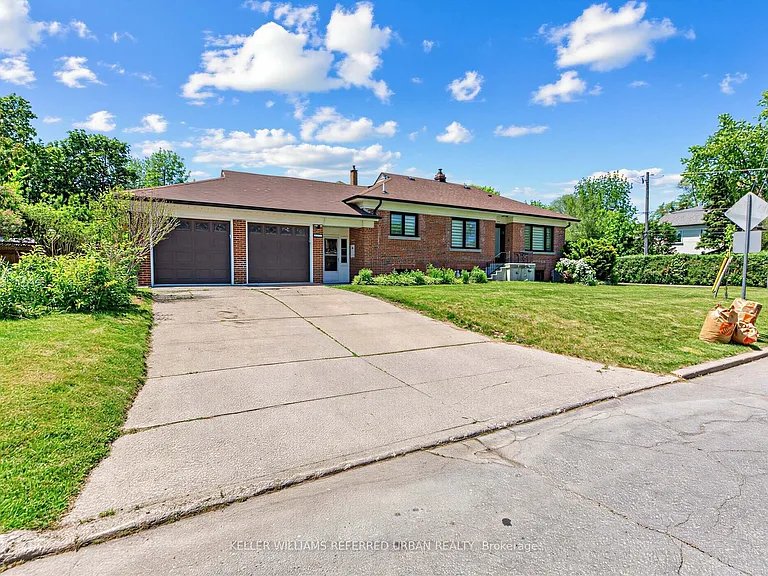 73 Prince Charles Dr — Photo 3