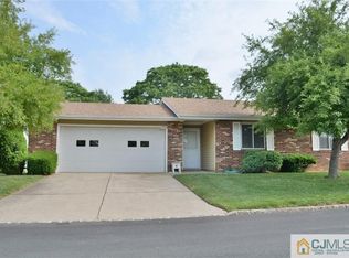 333A Quinton Dr, Monroe Township, NJ 08831