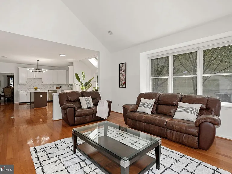 5045 Worthington Woods Way — Photo 18