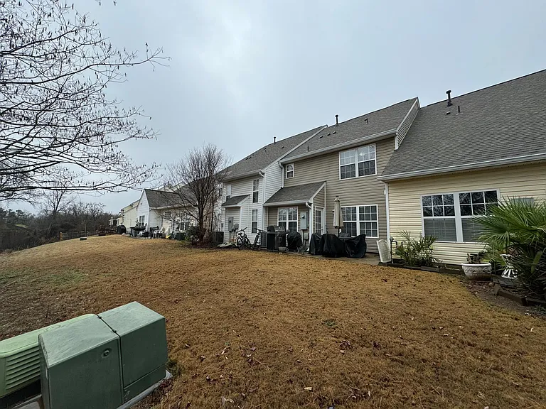 633 Rock Lake Gln — Photo 10