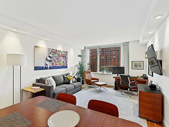 4th image of 150 Columbus Ave APT 15e