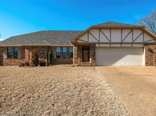 2708 Canterbury Cir, Fort Smith, AR 72903