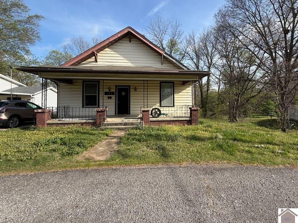 1st image of 300 5th St