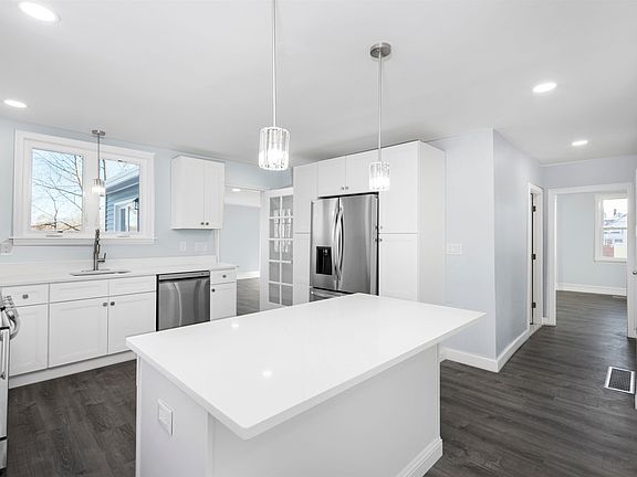 4th image of 151 Tolles Street