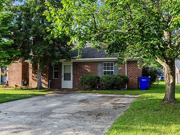 3rd image of 2606 Richard Dr