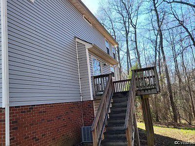 2nd image of 733 Hallwood Farms Dr