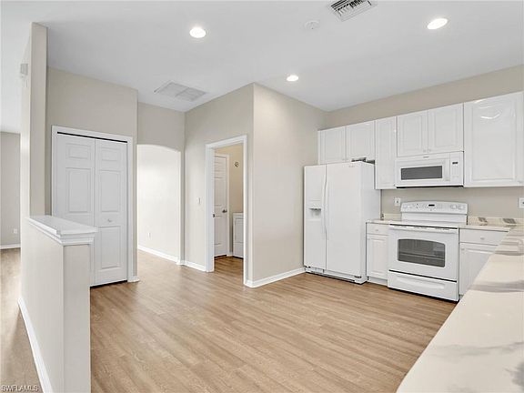 5th image of 13860 White Gardenia WAY