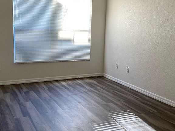 5th image of 2606 Lodi Cir APT 101