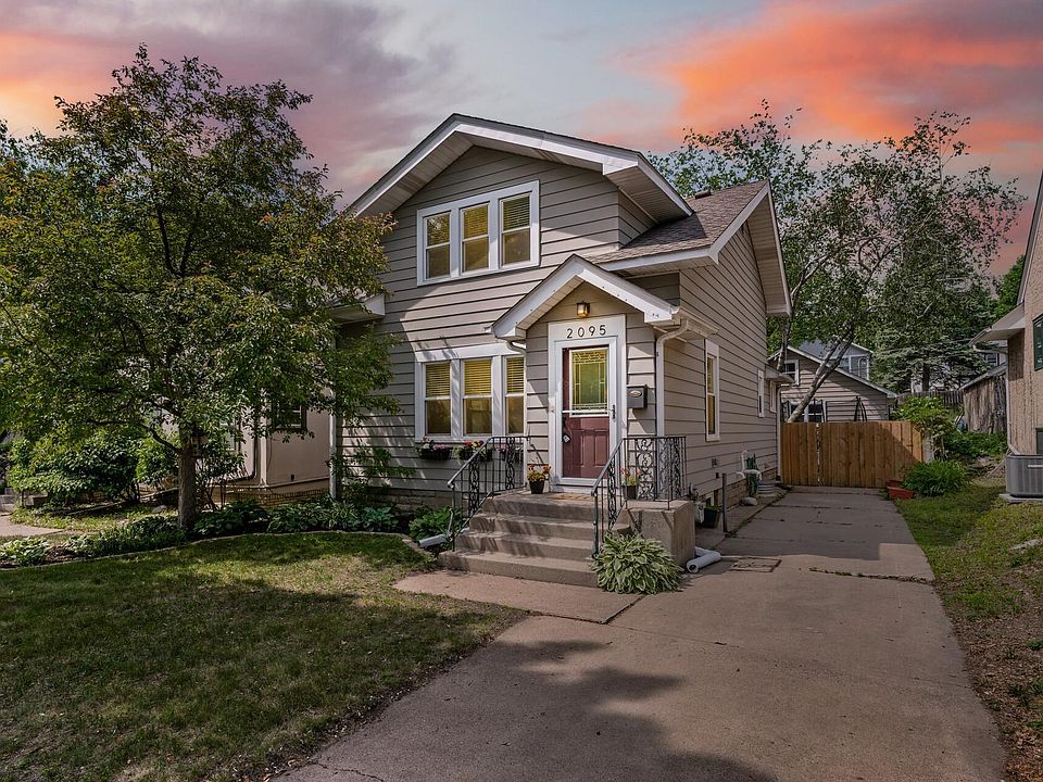 1st image of 2095 Saint Clair Ave
