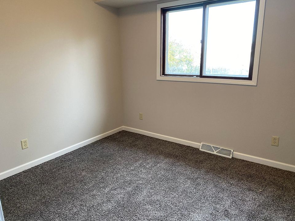 763 Bluffview Cir, Winona, MN 55987 Zillow