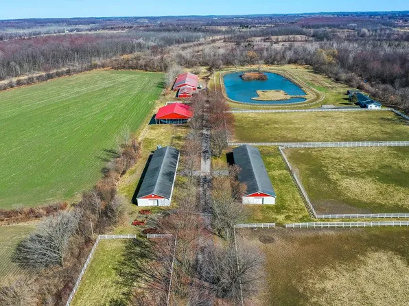 1111 County Road 8, Farmington, NY 14425