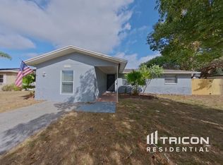 8589 Lantana Dr, Seminole, FL 33777