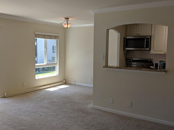 4th image of 816 N Delaware St APT 307