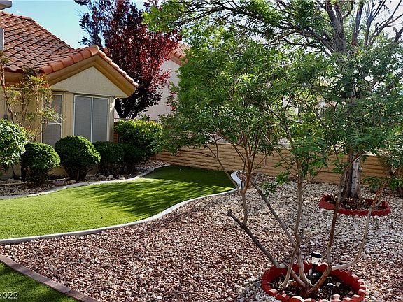 5th image of 9528 W Yucca Blossom Dr