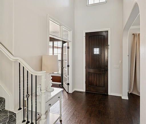 3rd image of 6451 Valley Ridge Dr