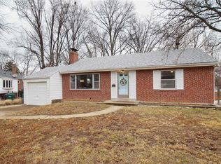 33 Turf Ct, Saint Louis, MO
