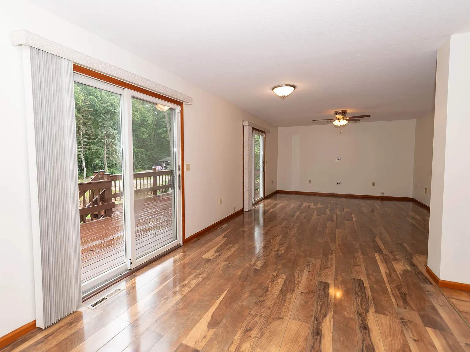 3 bed, 2.5 bath, 2364 sqft, $2,750 — Photo 4
