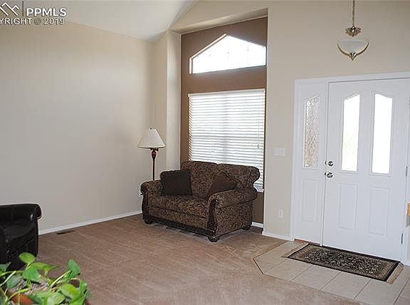 3rd image of 3881 Roan Dr