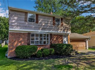 1399 Doebler Dr, North Tonawanda, NY