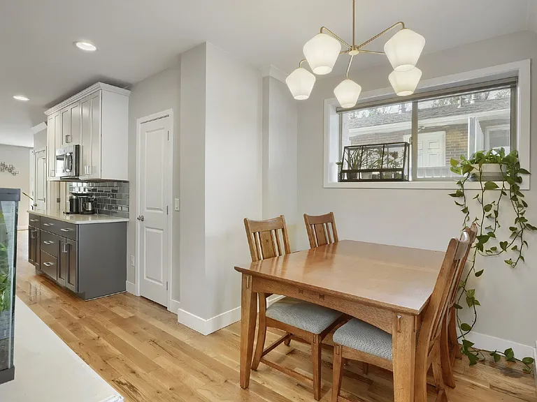 409 Inca St — Photo 10