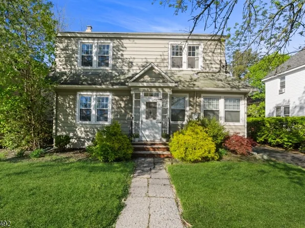 59 W Passaic St, Maywood Boro, NJ 07607