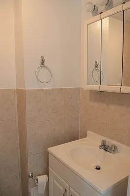 Rented by OvCo Realty | media 14