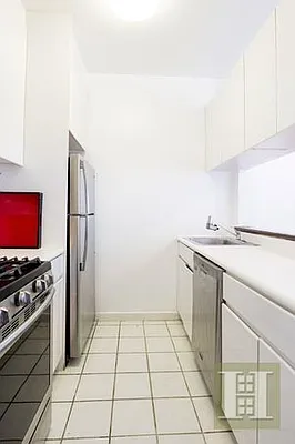 Rented by Halstead Real Estate | media 10
