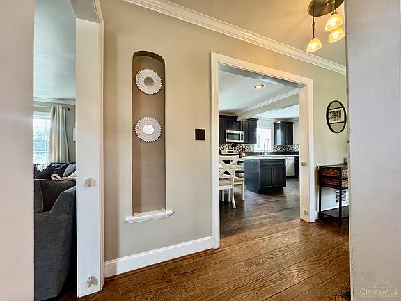 2nd image of 6119 Webbland Pl