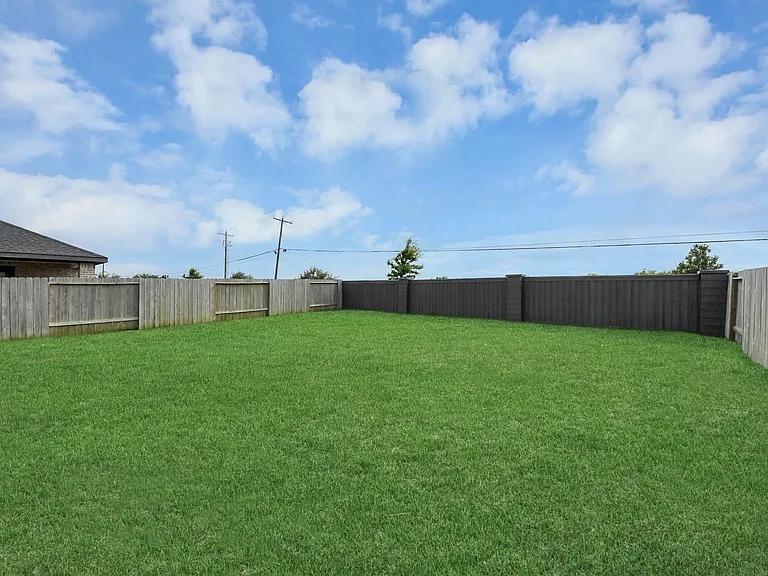 3521 Rockefeller Rd — Photo 7