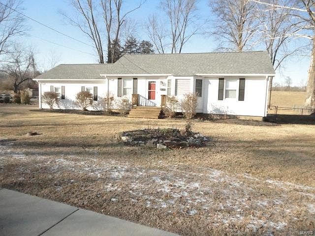 1st image of 432 Leonard Ave