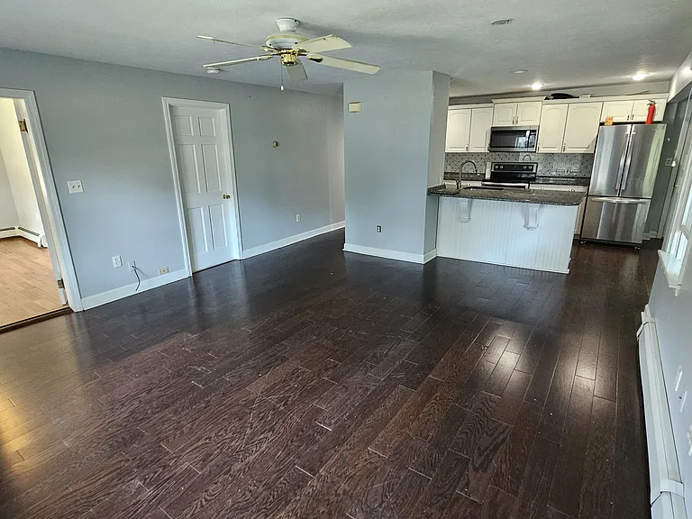 13 Otis St — Photo 17