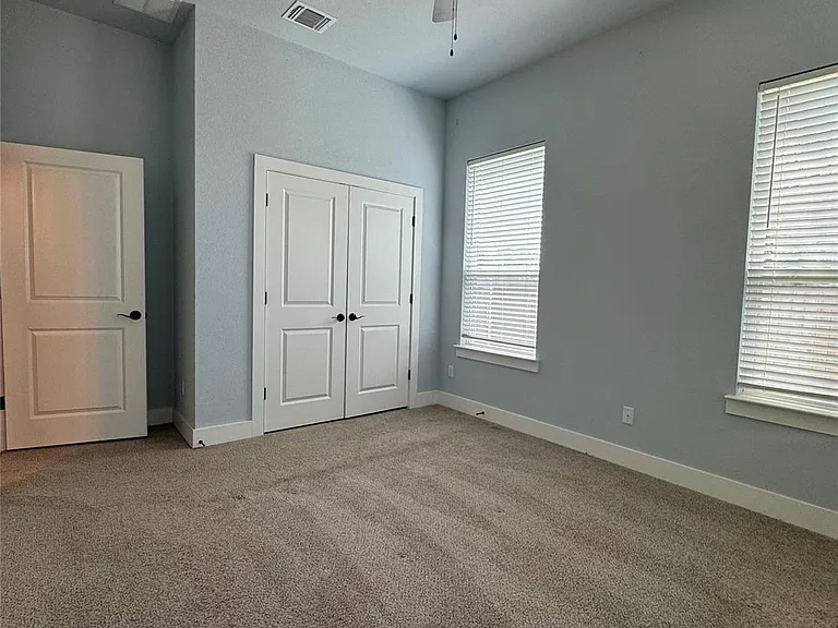 225 Western Ave — Photo 9