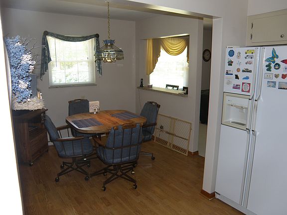 5th image of 1413 Eastbrook Dr