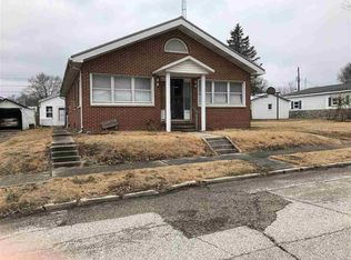 816 N Charles St, Bicknell, IN 47512