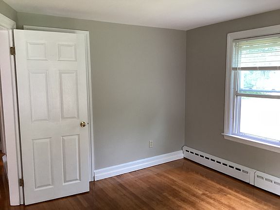 2nd image of 120 Belchertown Rd Room 120A-2