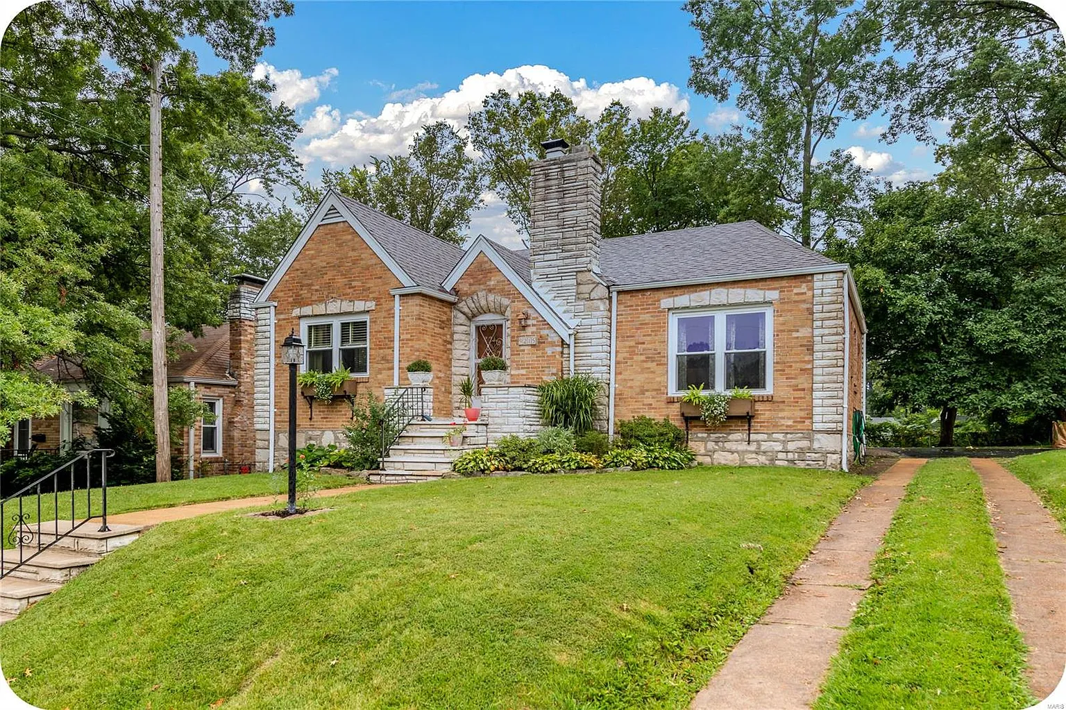 9215 Coral Dr photo 1