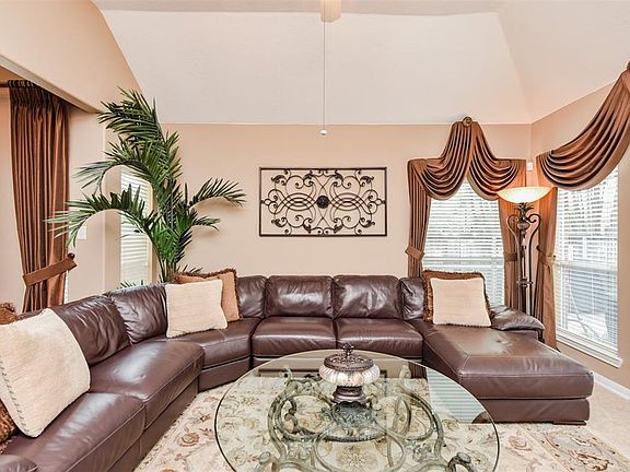 5th image of 9042 Canton Park Ln