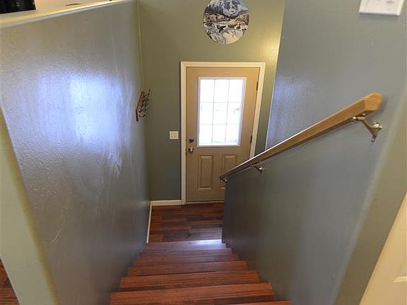 4th image of 898 Babe Ct
