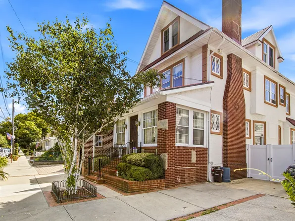 1720 West 11th Street image 1 of 29