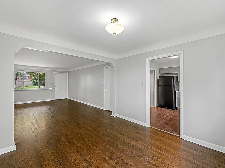 1723 Tuxworth Ave — Photo 19