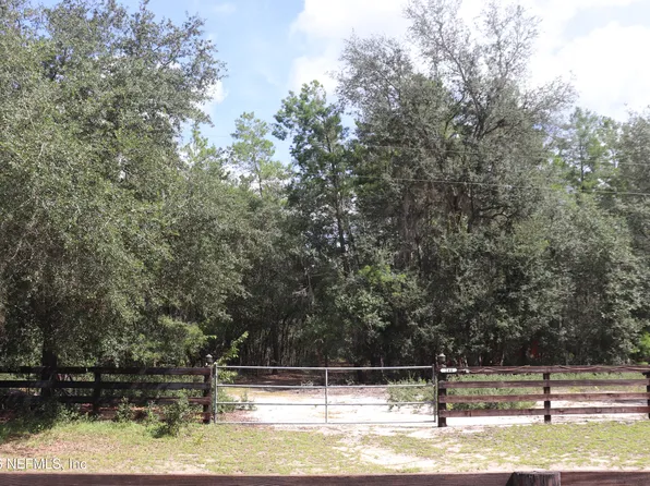 244 SIMPSON Drive, Interlachen, FL 32148