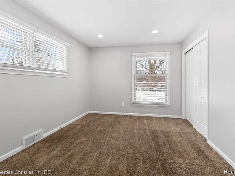 6881 W Dartmoor Rd — Photo 10
